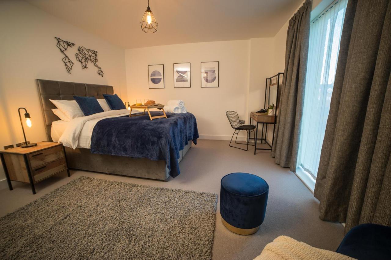Luxury King Bed Apartment & Free Parking Cambridge  Exterior photo