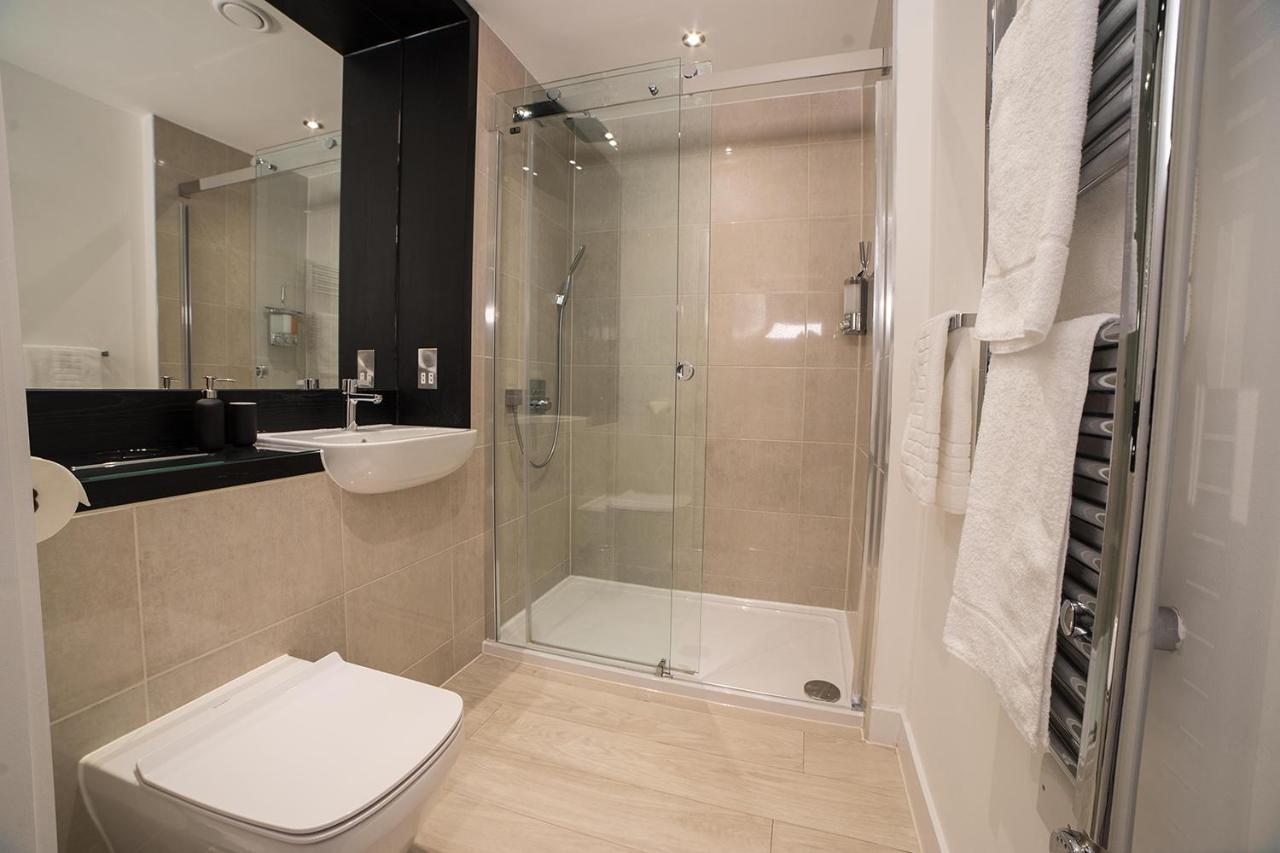 Luxury King Bed Apartment & Free Parking Cambridge  Exterior photo