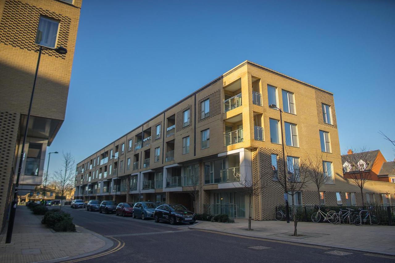 Luxury King Bed Apartment & Free Parking Cambridge  Exterior photo